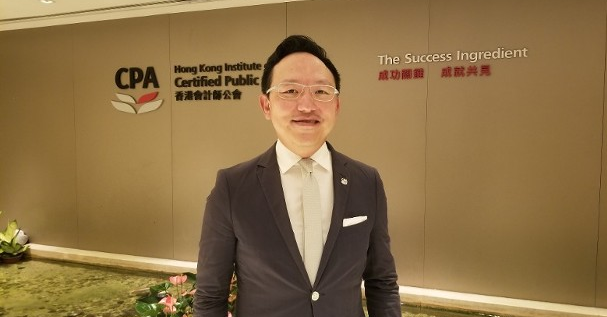 
就审计师遭批专业怀疑，香港会计师公会表示与财汇局有磨合空间
(图1)